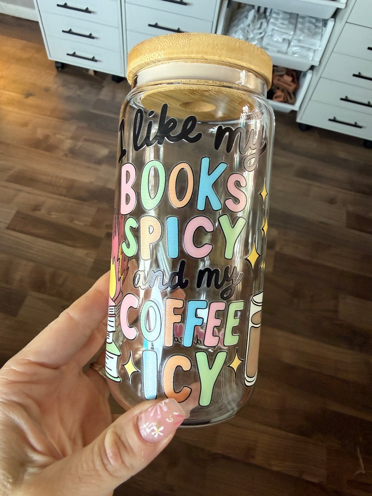 Books Spicy Coffee Icy - Sawdust and Cedar