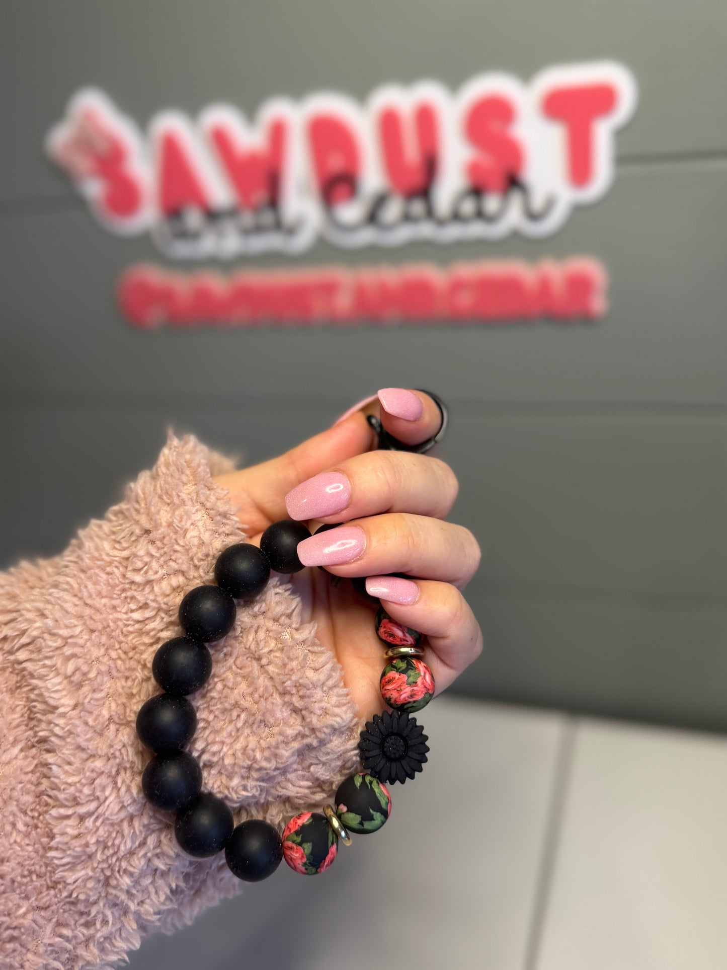 Midnight Daisy Wristlet