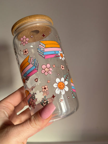 Books & Daisies Glass Cup