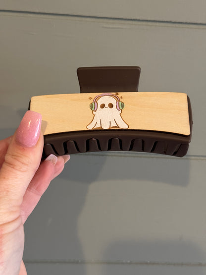 Musical ghost claw clip
