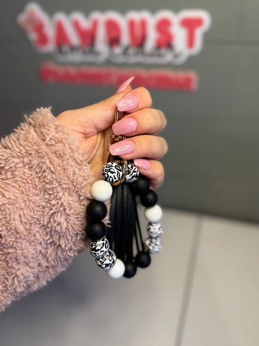 Black and White Leopard Wristlet