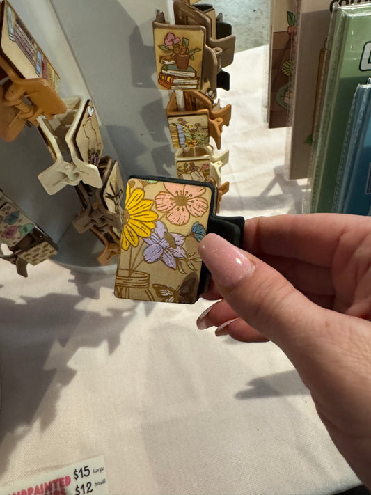 Floral small claw clip